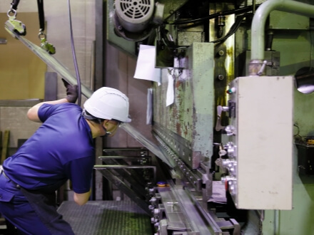 ブレーキプレス